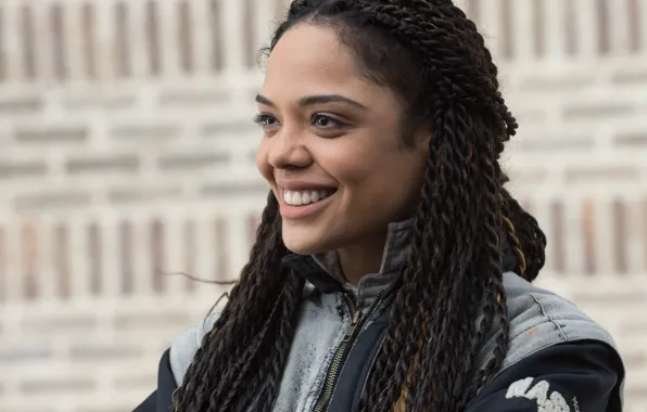 Взгляд, улыбка, актриса, hair, Tessa Thompson, Тесса Томпсон