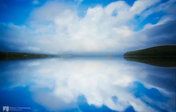 Картинка небо, облака, озеро, отражение, лодка, photographer, Kenji Yamamura
