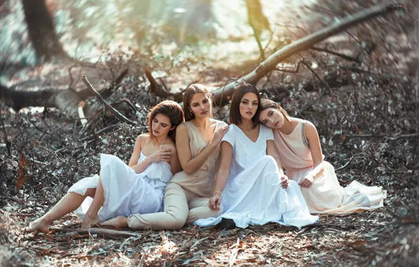 Четыре девушки, Javier Jayma, Rosa Ortega, Carol Gallegos, Carmen Elektra, Alba Ortega