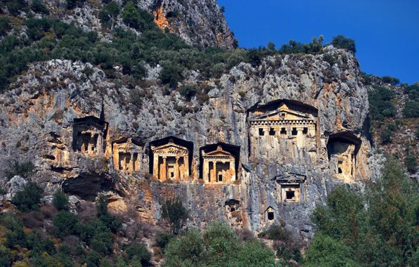 Картинка Скала, монастырь, древний