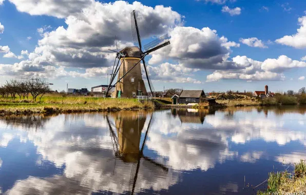 Картинка небо, облака, отражение, дома, зеркало, мельница, Нидерланды, Molenwaard