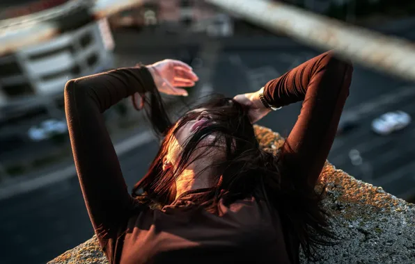 Картинка девушка, высота, лежит, Никита Ильичёв
