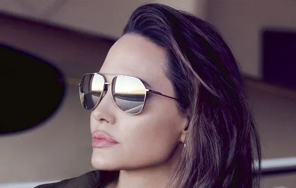 Портрет, макияж, актриса, брюнетка, Анджелина Джоли, Angelina Jolie, очки, прическа