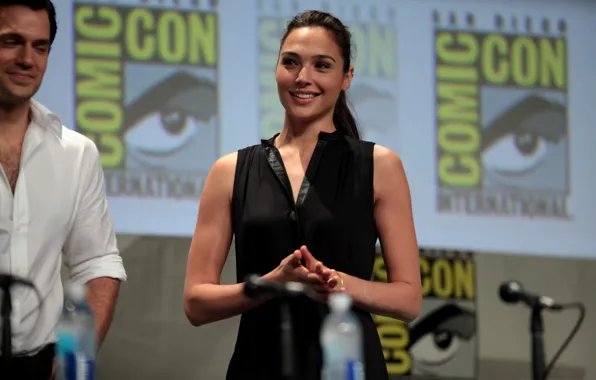 Улыбка, актриса, Брюнетка, черное платье, Галь Гадот, Gal Gadot