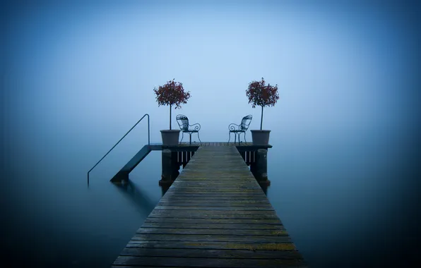 Мост, озеро, рай, кресла