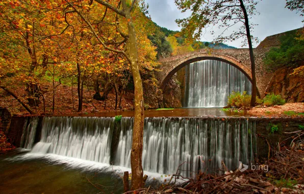 Картинка осень, небо, деревья, мост, река, водопад, Греция, Трикала
