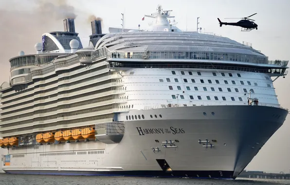 Лайнер, Вертолет, Судно, Нос, Техника, Royal Caribbean International, Бак, Пассажирское судно