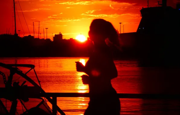 Red sky, sunrays, morning Nature