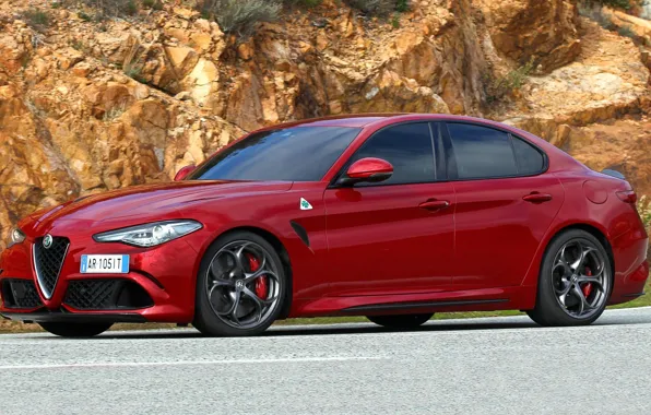 Картинка Alfa Romeo, Альфа Ромео, Giulia, С боку