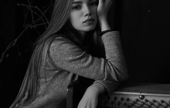 Портрет, чёрно-белое, Джули, Денис Голиусов