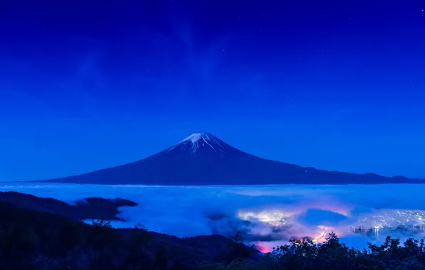 Картинка пейзаж, ночь, огни, гора, вулкан, Япония, Fuji
