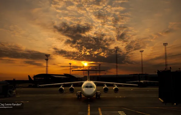 Sky, airplane, aviation