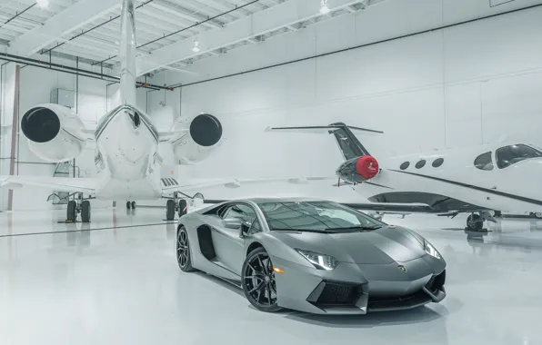 Картинка Lamborghini, Front, LP700-4, Aventador, Supercar, Silver, Plane, Angar