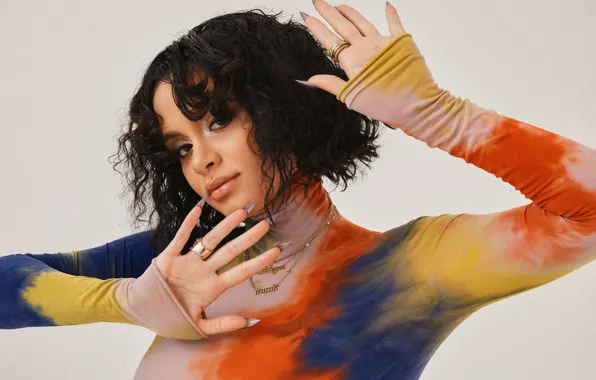 Взгляд, девушка, украшения, лицо, поза, брюнетка, ногти, Kehlani