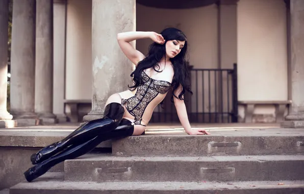 Девушка, модель, чулки, брюнетка, лестница, латекс, girl, model