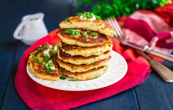 Зелень, стопка, оладьи