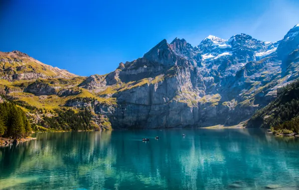 Картинка небо, деревья, горы, озеро, скалы, голубое, лодки, Швейцария