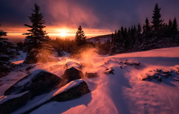 Картинка снег, камни, ветер, рассвет, Болгария, Восход солнца
