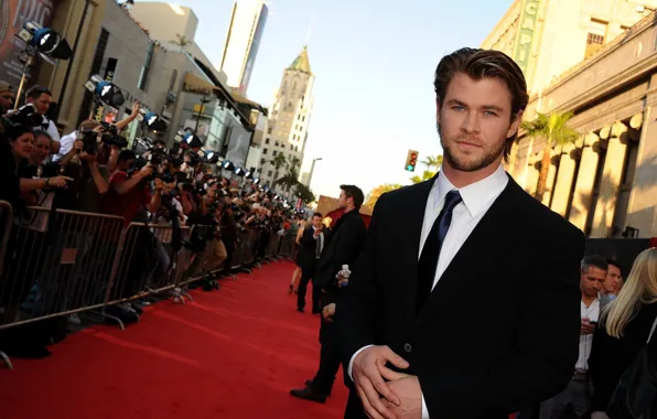 Актёр, Крис Хемсворт, Chris Hemsworth, красная дорожка