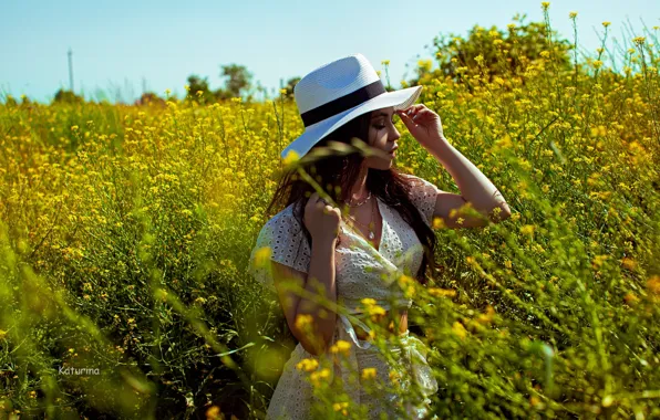 Картинка sky, nature, flowers, model, women, brunette, plants, white hat