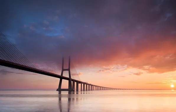 Картинка море, закат, тучи, Мост