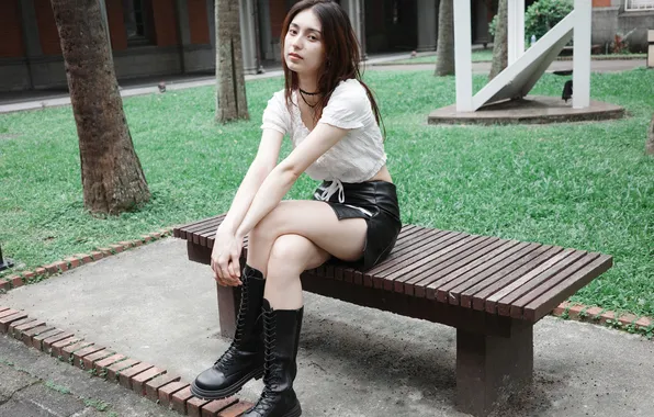 Картинка woman, beautiful, model, sweet, brunette, asian, boots, adorable