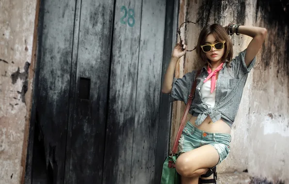 Девушка, поза, стена