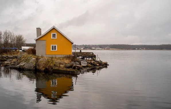 House, sea, water, reflection, boats, pier, gray clouds