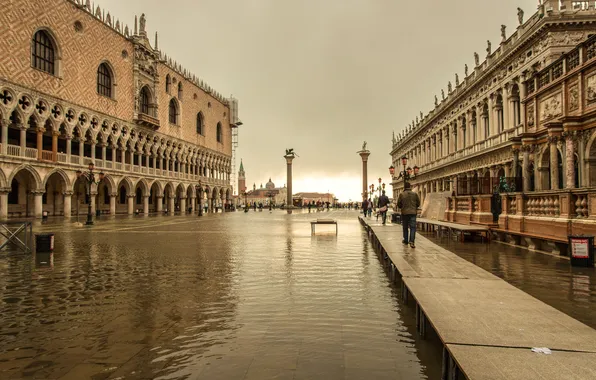 Картинка небо, вода, наводнение, Италия, Венеция, колонна, дворец дожей, пьяцетта