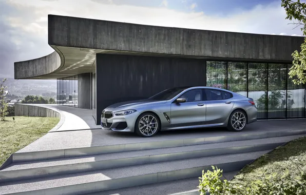 Картинка растительность, купе, BMW, фасад, Gran Coupe, 8-Series, 2019, четырёхдверное купе