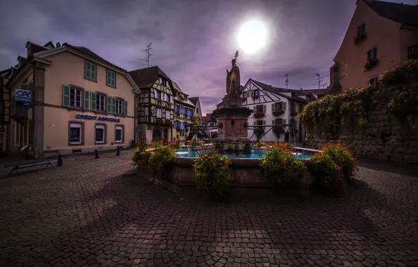 Картинка цветы, Франция, дома, площадь, фонтан, скульптура, Alsace, Eguisheim