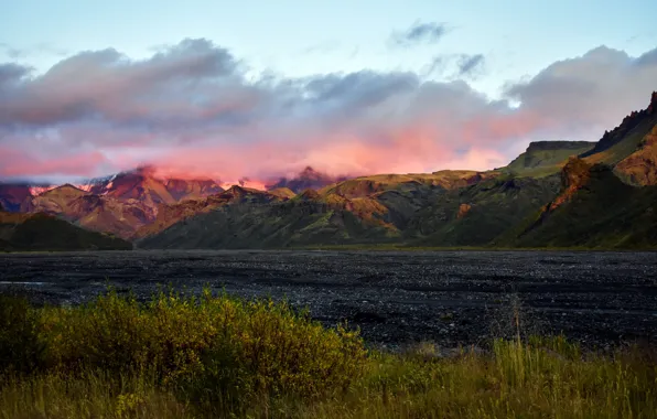 Картинка трава, облака, горы, Исландия, Iceland, Glacier Wetlands Park, Сансет Мюрдаль, Sunset Myrdal