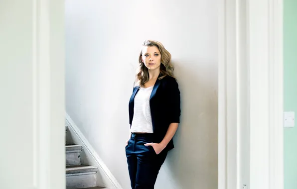 Взгляд, девушка, поза, пиджак, Natalie Dormer