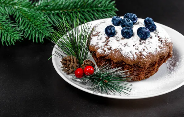 Картинка ягоды, тарелка, Рождество, Новый год, шишки, кекс, веточки, сахарная пудра