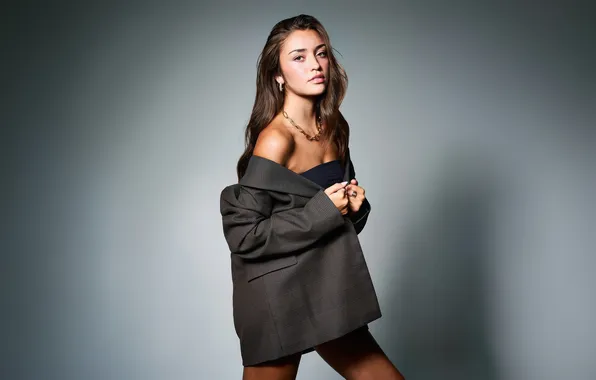 Девушка, свет, украшения, поза, фото, фон, модель, красотка