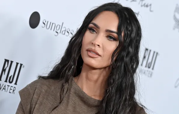Взгляд, Меган Фокс, Megan Fox, макияж, актриса, брюнетка, фотосессия, hair