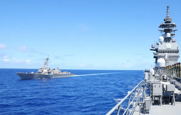 Учения, JS Izumo, USS Rafael Peralta
