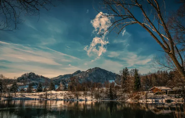 Картинка зима, небо, облака, снег, горы, озеро, дом
