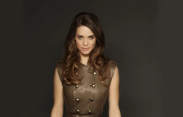Улыбка, актриса, брюнетка, зелёные глаза, Lyndsy Fonseca, Линдси Фонсека