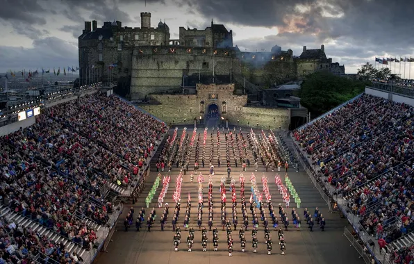 Картинка замок, Шотландия, стадион, Эдинбург, Королевский парад военных оркестров