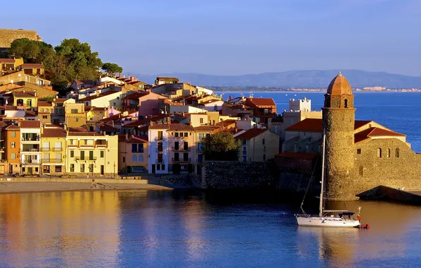 Картинка море, побережье, Франция, дома, яхта, Collioure