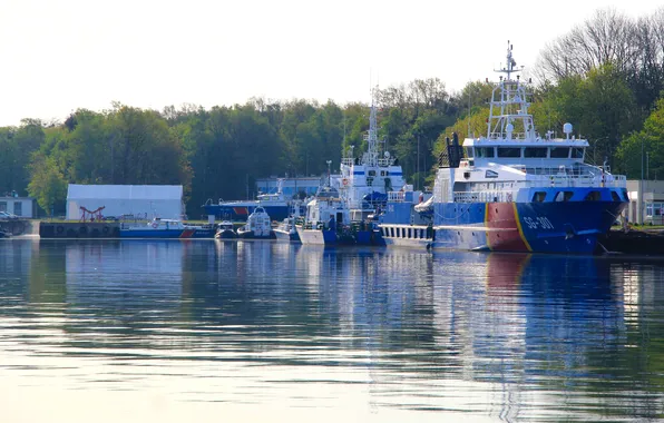 Sea, water, ship