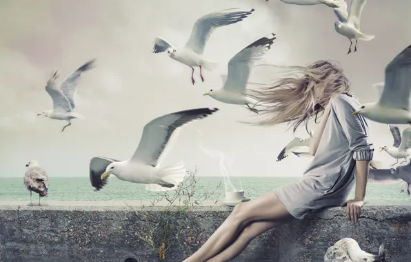 Картинка девушка, ветер, чайки, блондинка, чашка, парапет, дымок