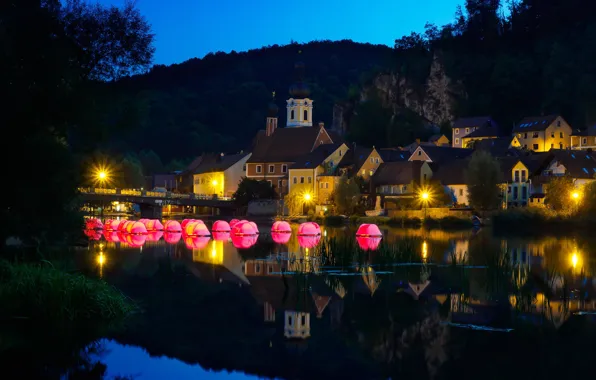 Картинка ночь, огни, озеро, отражение, дома, Германия, Бавария, Калльмюнц