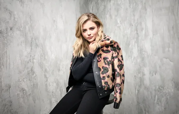 Поза, улыбка, актриса, блондинка, Chloe Moretz