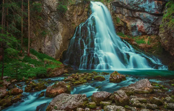 Скалы, водопад, поток