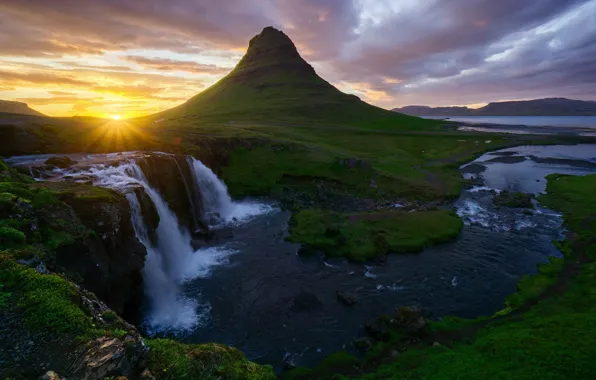 Солнце, водопады, Исландия, Kirkjufellsfoss, гора Kirkjufell