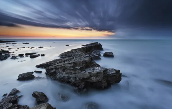 Море, закат, скалы