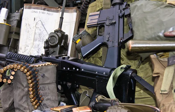 Картинка патроны, пулемёт, амуниция, M16, рация, штурмовая винтовка, M60