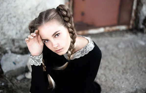 Картинка взгляд, косички, форма